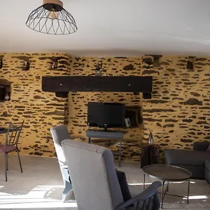 https://penty-charmante-maison-rnove-50m-de-la-mer-banastre.inbrittany.com